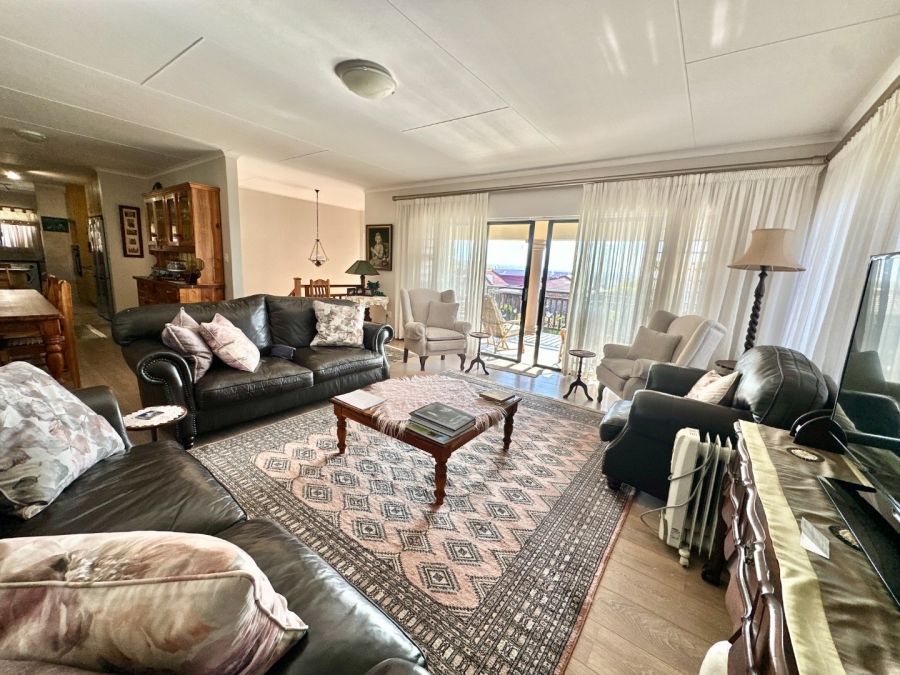 4 Bedroom Property for Sale in Fraaiuitsig Western Cape
